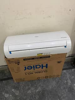 03095449689 New condition haire Dc Inverter only 6 moth used 1 ton