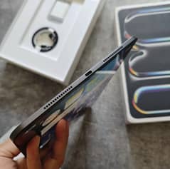 Apple iPad Pro 11 inches M4