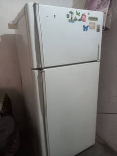 m selling my fridge like new serious buyer contact me