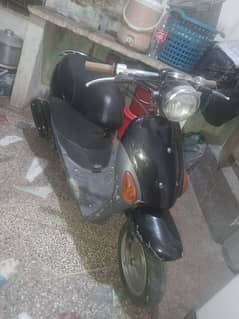 Scooty