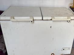 Haier Deep freezer Double door bilkul ok hai cooling bh thek ha