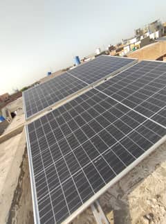 Jinko 400 watt solar plates