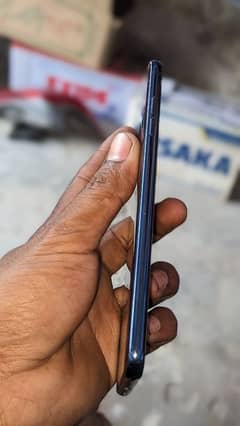 LG