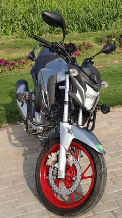 Honda CB 250 F (Twister)