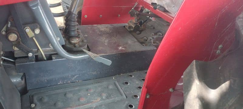 Massey Ferguson 385 2
