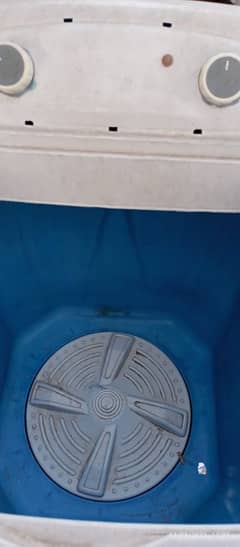 plastic body washing machine