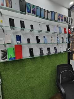 online marketing and social media of mobiles