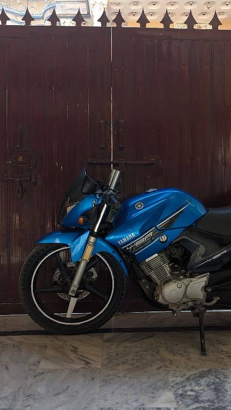 YAMAHA YBR MODEFIED 2016 PEHNIX 1