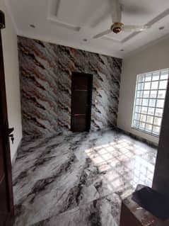 5 Marla Upper Portion For Rent, Eden boulevard College Road Lahore.