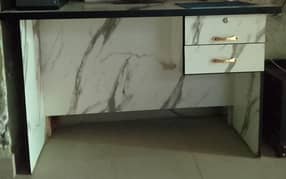 computer table
