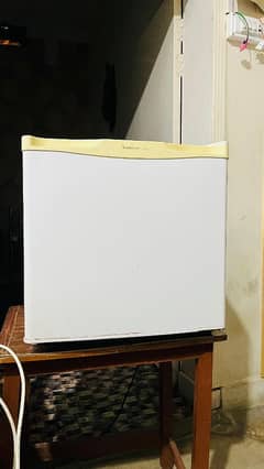 refrigerator for bedroom