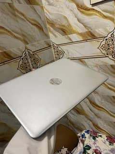 HP elitebook 840 G4 i5 7th gen