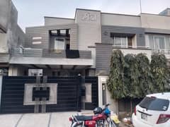 Spacious 10 Marla Owner-Built House in Paragon City Just 410 Lac!