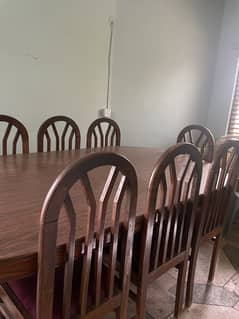 8 chairs dining table in good condition