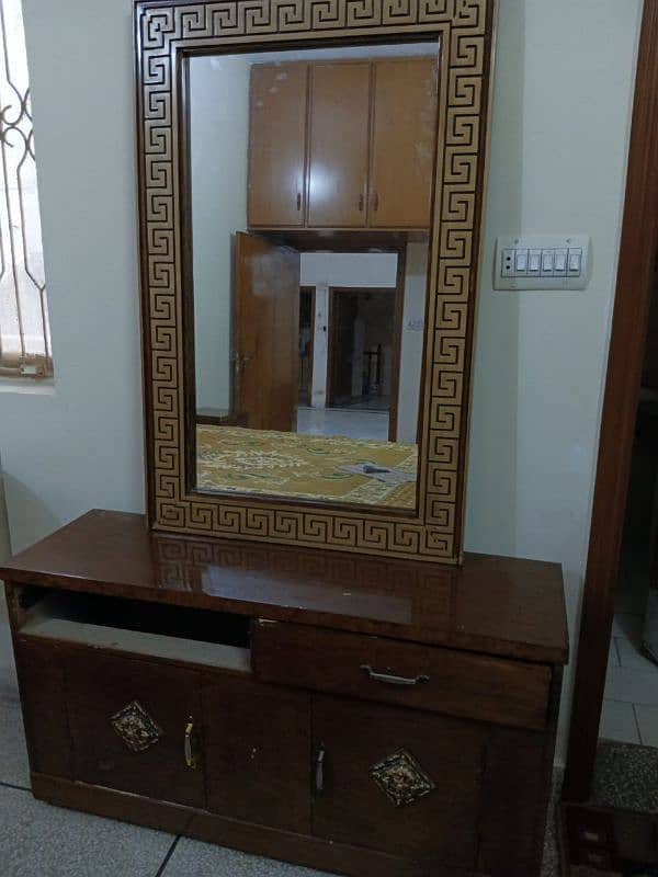 bed set with two side tables , dressing table and mattress 8