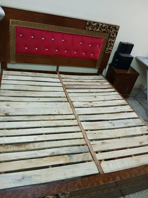 bed set with two side tables , dressing table and mattress 9