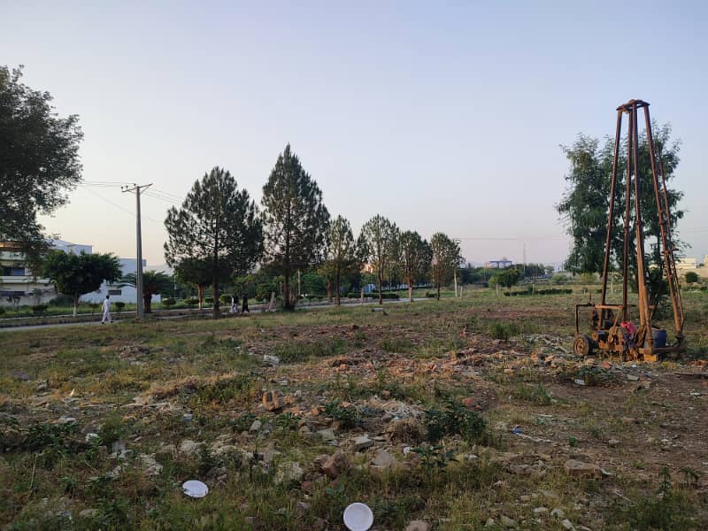 10 Marla 35*70 D-17 Extension plot , ready to build 0