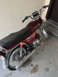 Super Asia ( new asia ) 70cc bike in good condition for sale.