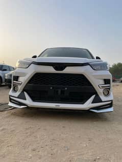 Toyota Raize Z 2020 Pearl white 4.5 grade 360 camera