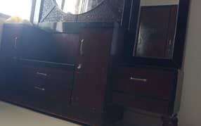 Dressing Table for sale, double mirror with cabinet