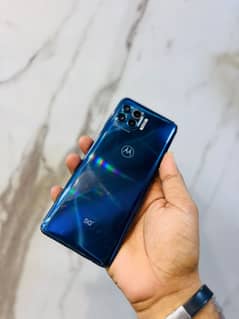Moto One 5G