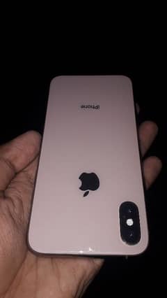 iPhone xs all ok but green line