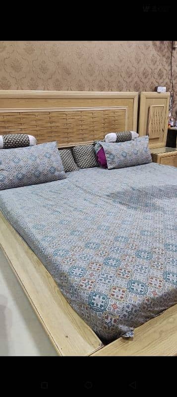 king size bed with side table 1