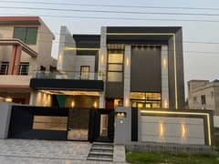 10 Marla DESIGNER House near Mosque and School in A Block Central Park Lahore