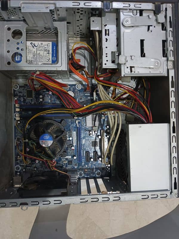 Intel Core i5 3rd Gen/3470/8GB DDR3/250GB 2