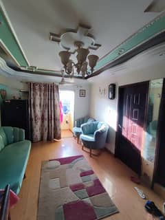 Three Bedroom Drawing and Dining luxury leased flat available for sell