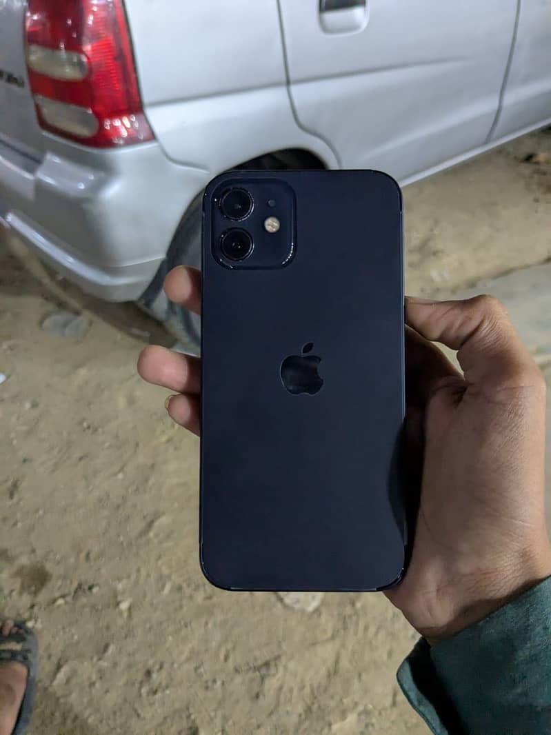 IPHONE 12 64 GB whatsapp num in description only msg in whatsapp num 4