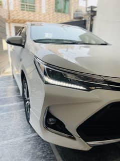 Toyota corolla grande black interior