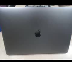 Apple MacBook pro 2017.