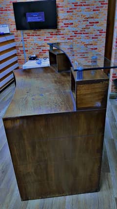 Reception Table | Amazing Condition
