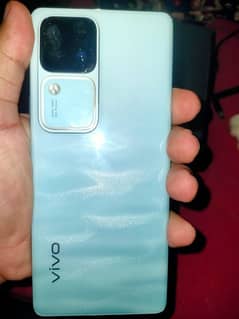 Vivo v30