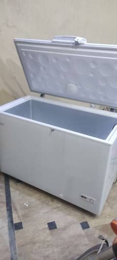 bilkul new freezer hai