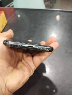 I phone 11pro max olive color