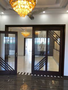 10 Marla Used House For Sale In Chambelli Block Sector C Bahria Town Lahore