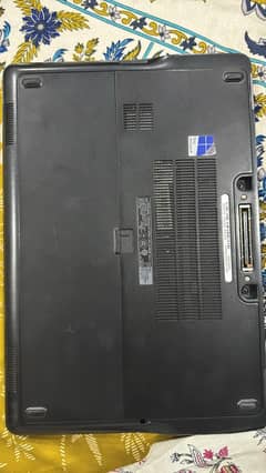 Dell LATITUDE E7250
