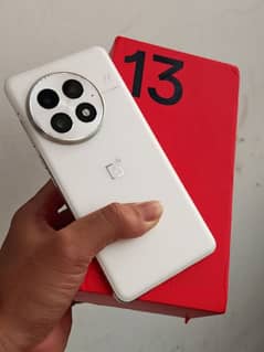 OnePlus 13 12/256 GB 03230916581 my what'sap number