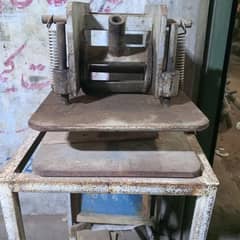 Hand Press with 6 Slipper Dai For Sale