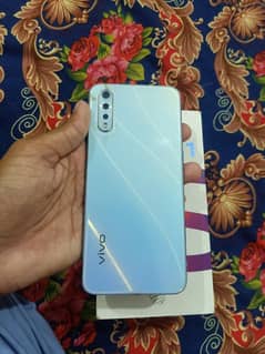 vivo S1 with box