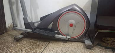 Gym Elyptical machine in good condition