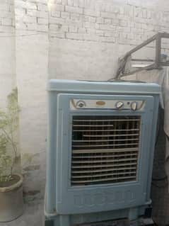 Dc cooler