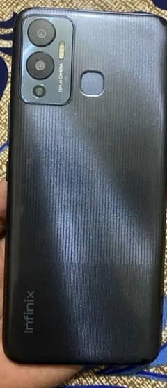 Infinix hot 12 play . . 4/64 patch phone h bahir se Aya tha sim working