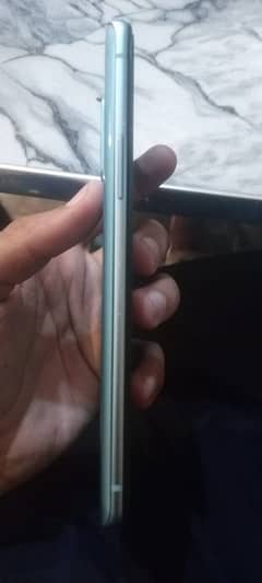 8/8 256 good Phone