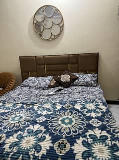 Used bed and matris