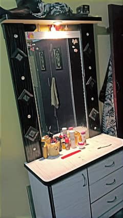 dressing table