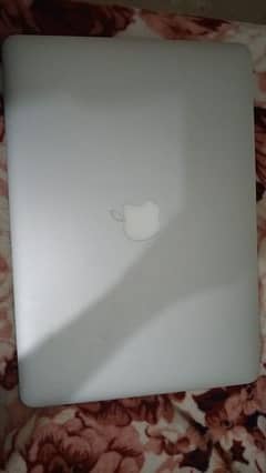 MacBook air 13 inch early 2015
