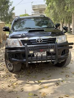 Toyota Hilux vigo 12/16